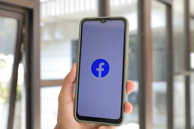 Cómo vender en Facebook Marketplace en 2024