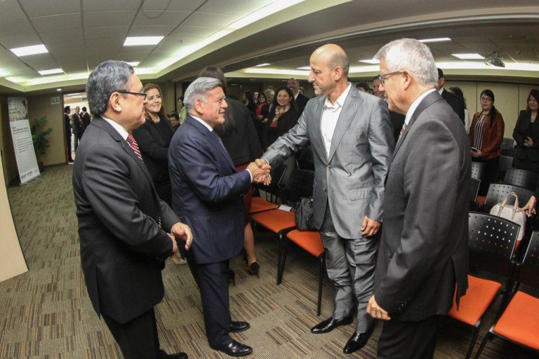 Sellamos nueva alianza con la Universidad César Vallejo de Perú - Cesar Acuna y Oscar Fuente IEBS Cesar Vallejo