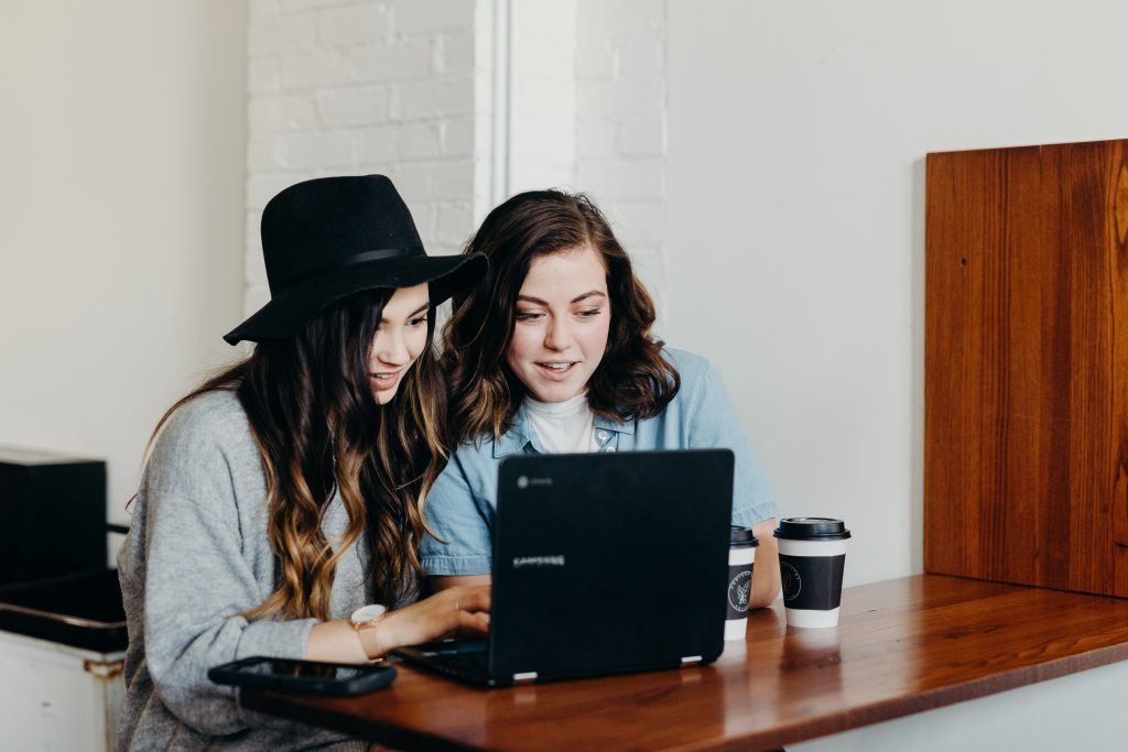 Tendencias de eCommerce y comercio electrónico para el 2023 - brooke cagle tLG2hcpITZE unsplash 1024x683