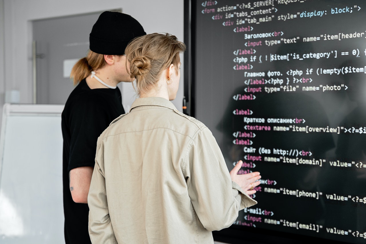 ¿Qué es una plataforma low code o programación de bajo código?