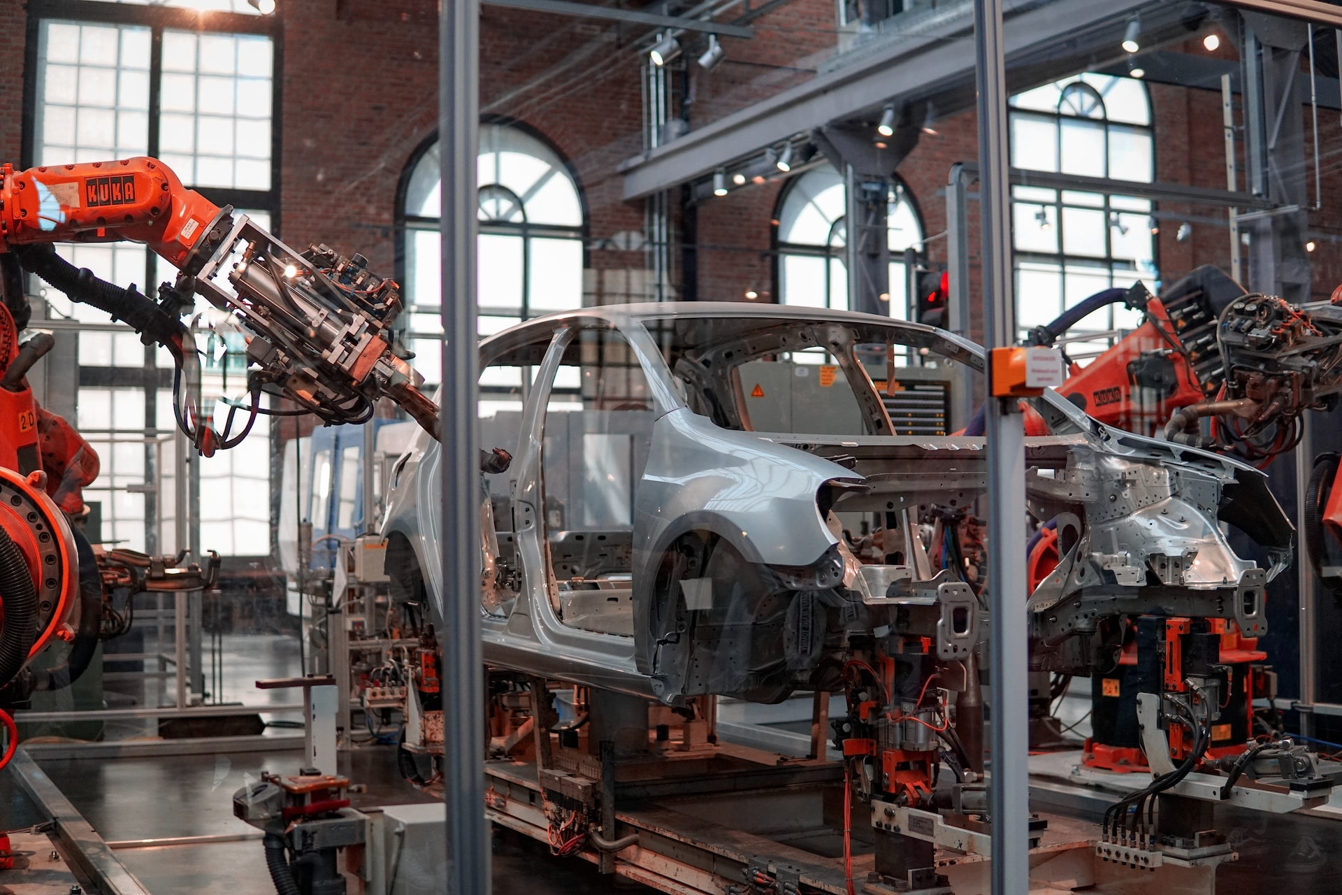 ¿Qué es la automatización industrial y cómo puede mejorar tu negocio?