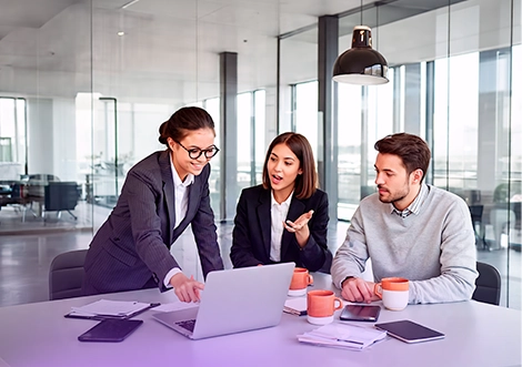 Alumnos en un entorno de aprendizaje