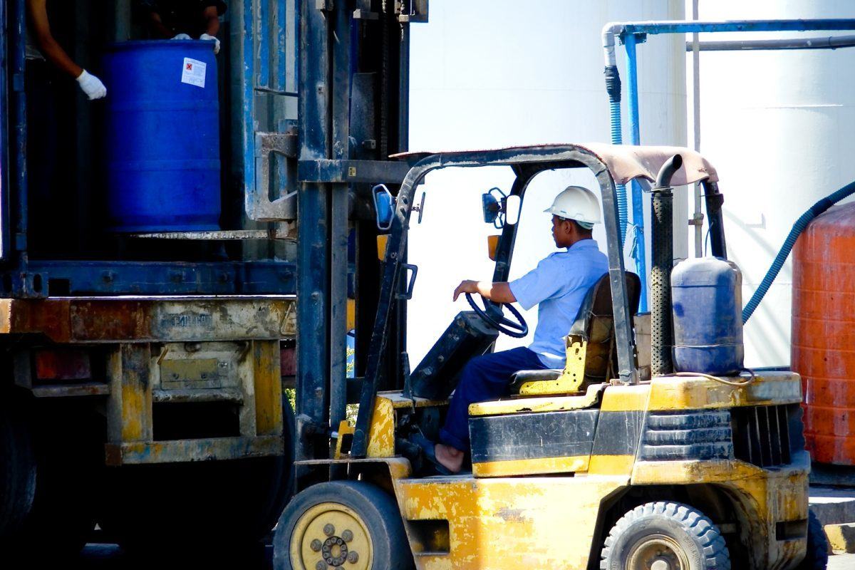 métricas para optimizar procesos logísticos de salida de mercancias del almacén