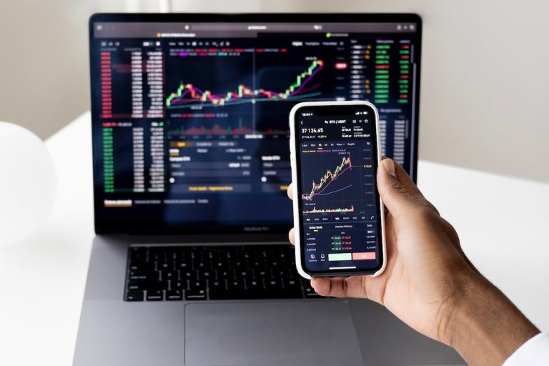Fondos de inversión: Guía para decisiones financieras inteligentes Fondos de inversión: Guía para decisiones financieras inteligentes