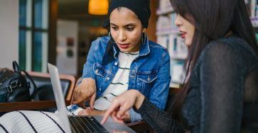 Becas en Femenino