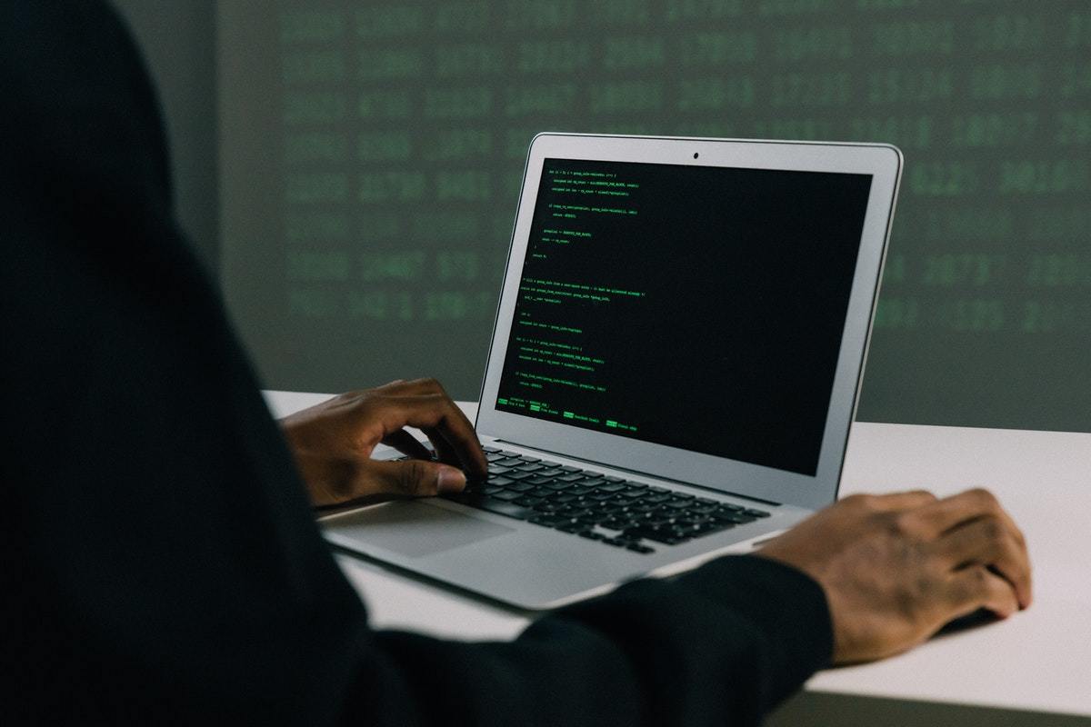 Día Internacional de Internet Segura: 10 buenas prácticas para navegar por la red