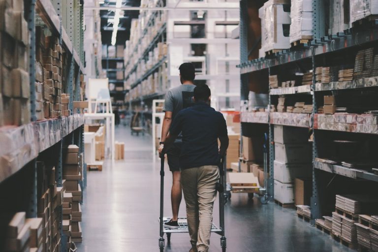 Efecto látigo: Cómo optimizar la logística en tu ecommerce y mantener clientes satisfechos Efecto látigo: Cómo optimizar la logística en tu ecommerce y mantener clientes satisfechos