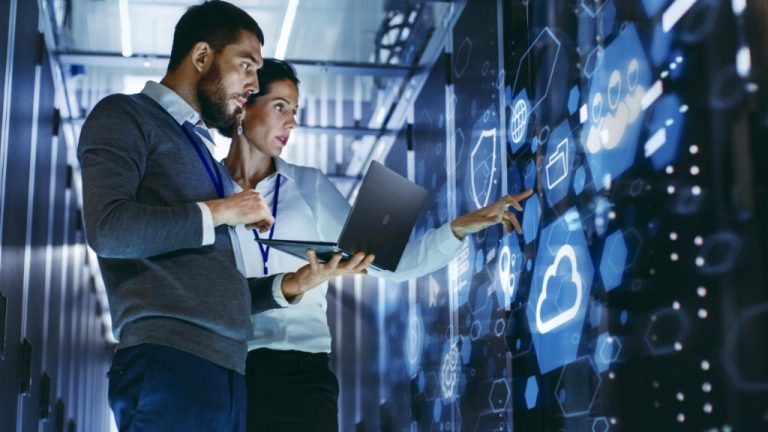 Cómo las aplicaciones inteligentes están transformando el rendimiento y la satisfacción laboral Cómo las aplicaciones inteligentes están transformando el rendimiento y la satisfacción laboral